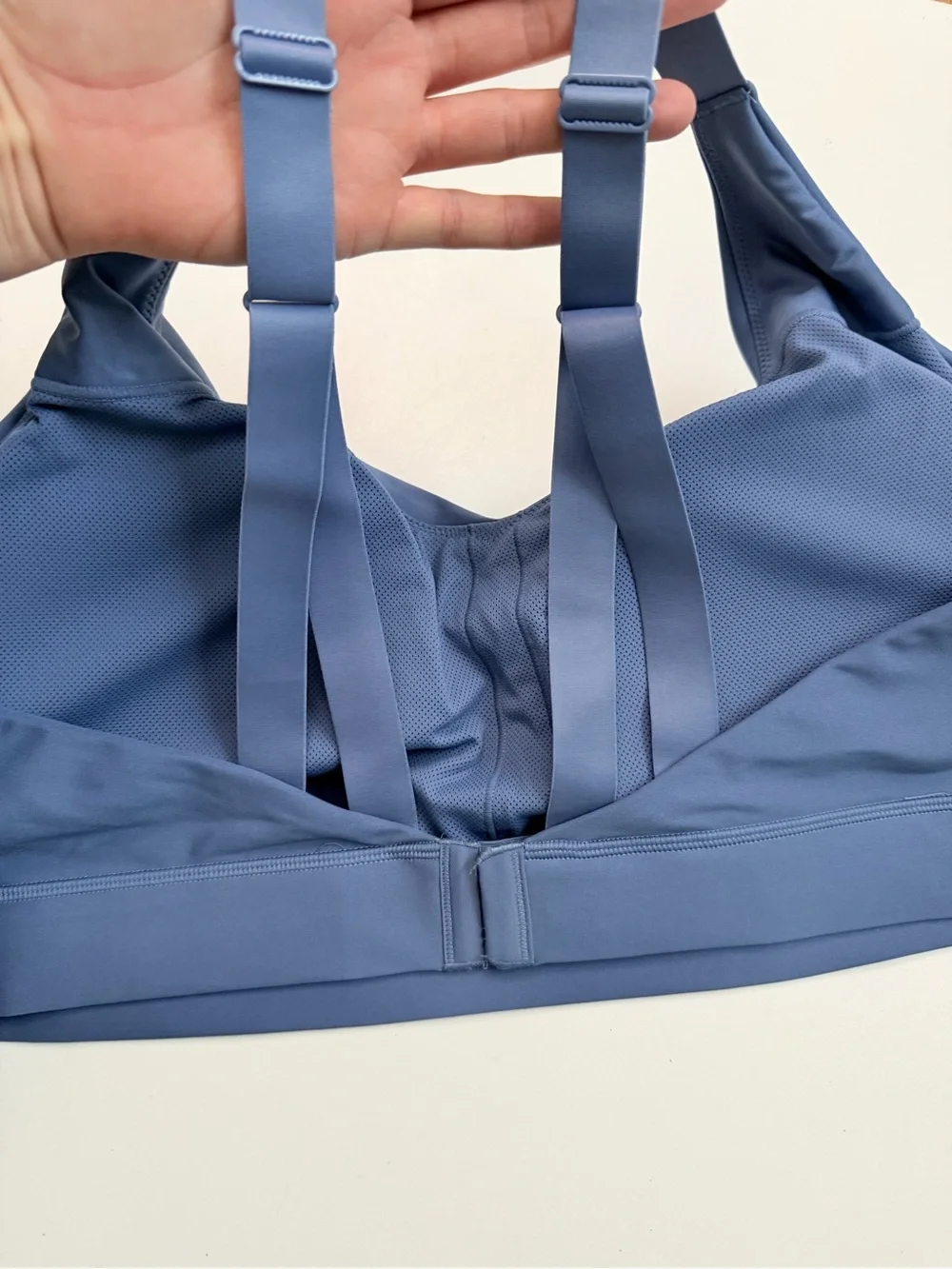 All In Motion Sports Bra Effortless Support Lined Padded Adjustable Wicking Blue